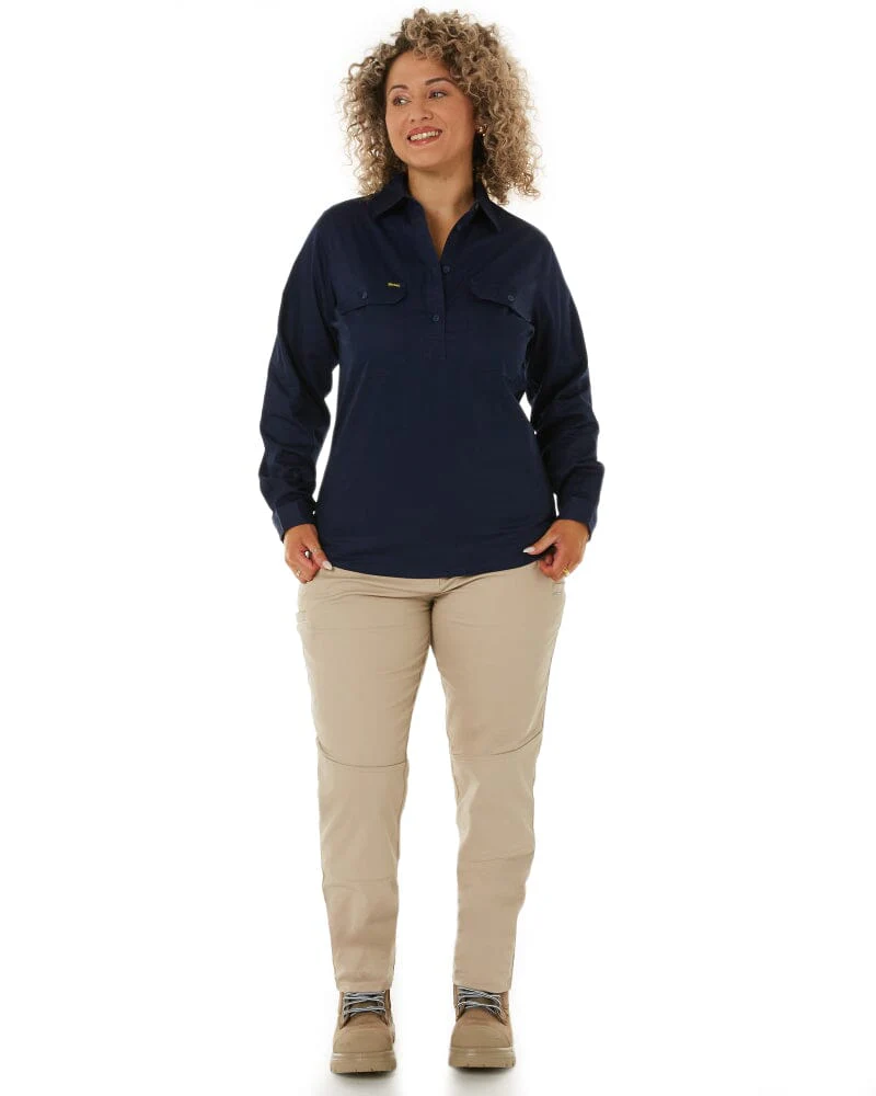 Womens Closed Front Lightweight LS Drill Shirt - Navy - Image 2